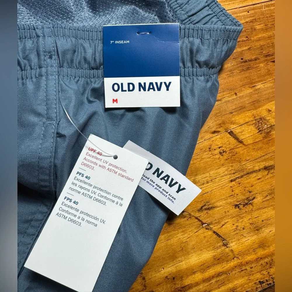Old Navy Men Solid Swim Trunks 7-inch inseam Wintry Waters Blue Built in Brief M